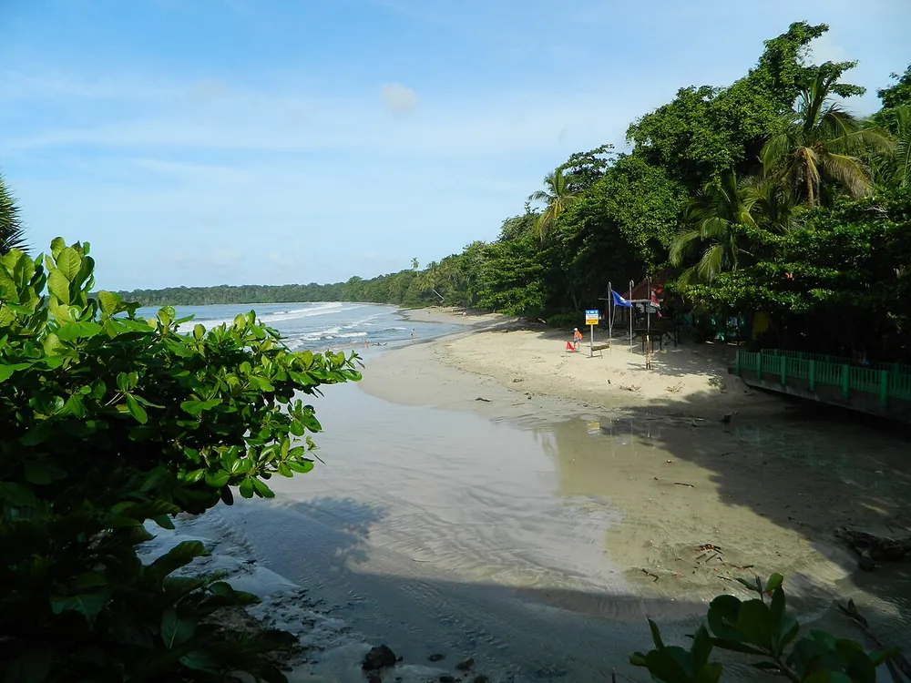 Cahuita National Park (Kelly Creek), sendero en Caribe (foto 2 de 3)
