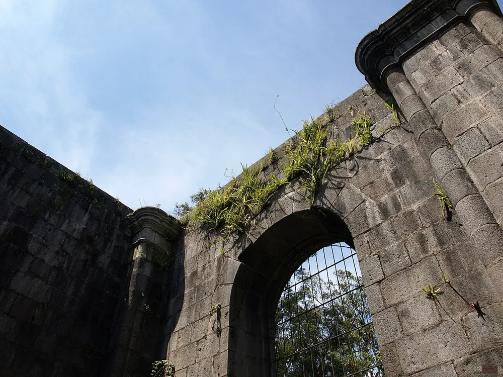 Ruinas de Santiago Apóstol (Cartago), landmark in San José & Central Valley (photo 2 of 3)