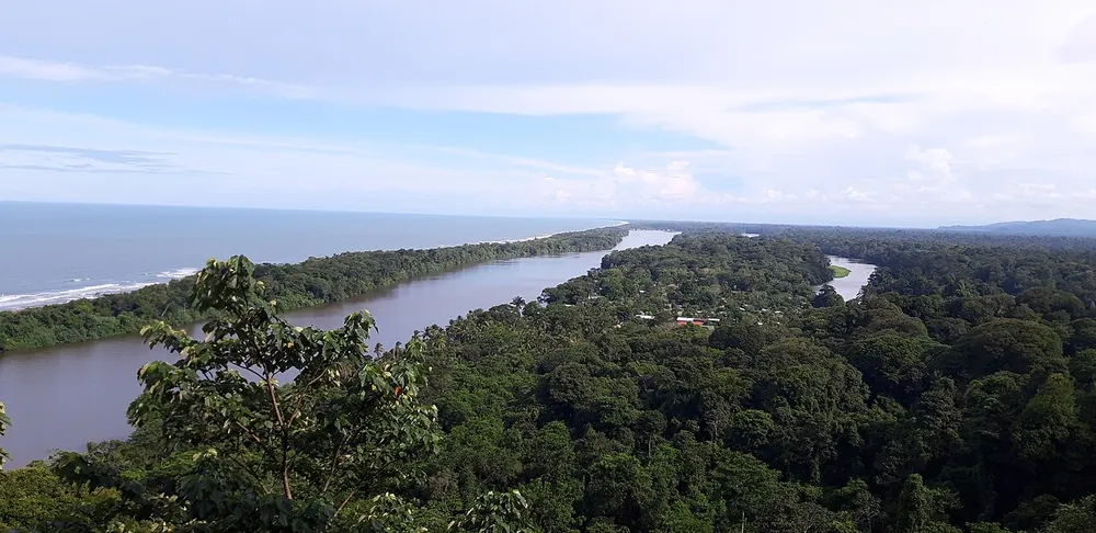 Cerro Tortuguero, mirador en Caribe (foto 1 de 2)