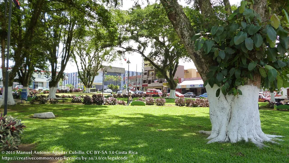 Parque Central de Ciudad Quesada, park in Arenal & La Fortuna (photo 1 of 4)