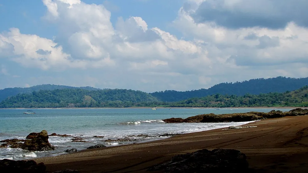Drake Bay Village Beach, beach in Osa Peninsula (photo 2 of 3)