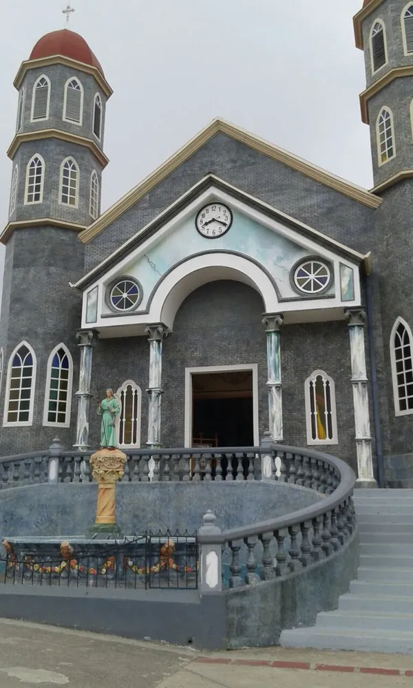 Iglesia de San Rafael de Zarcero, landmark in San José & Central Valley (photo 2 of 4)