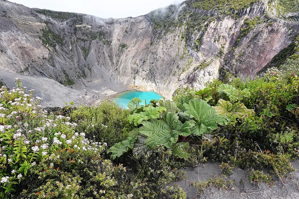 Irazú Volcano Main Crater, mirador en San José y Valle Central (foto 1 de 3)