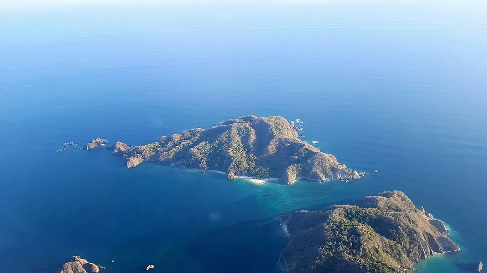 Isla Alcatraz & Isla Tolinga (snorkel channel), naturaleza en Península de Nicoya