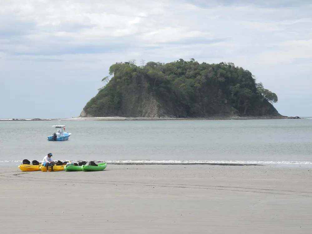 Isla Chora, nature spot in Nicoya Peninsula