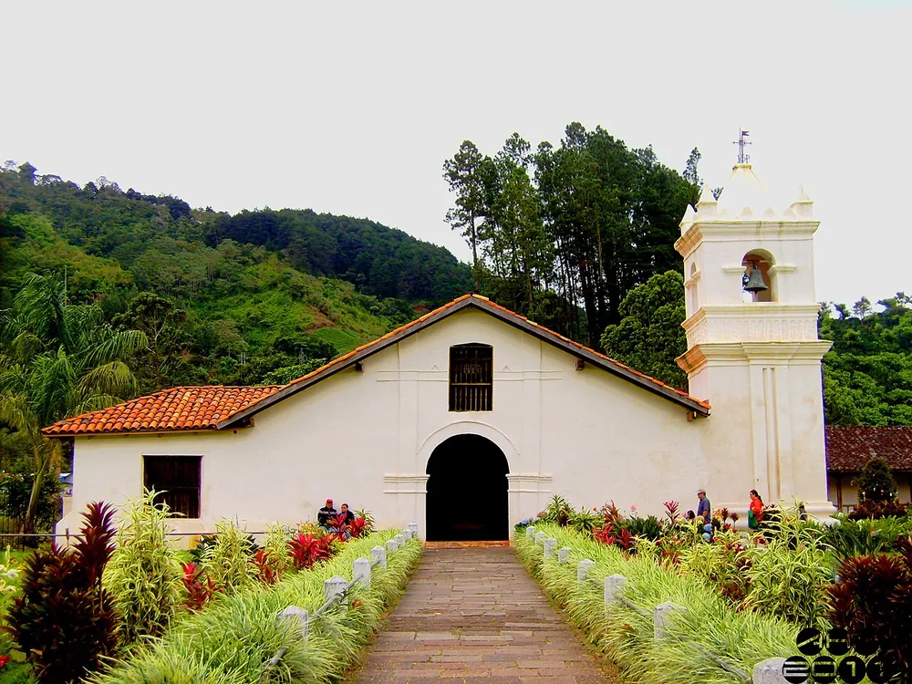 Iglesia Colonial de Orosi, landmark in San José & Central Valley (photo 1 of 6)