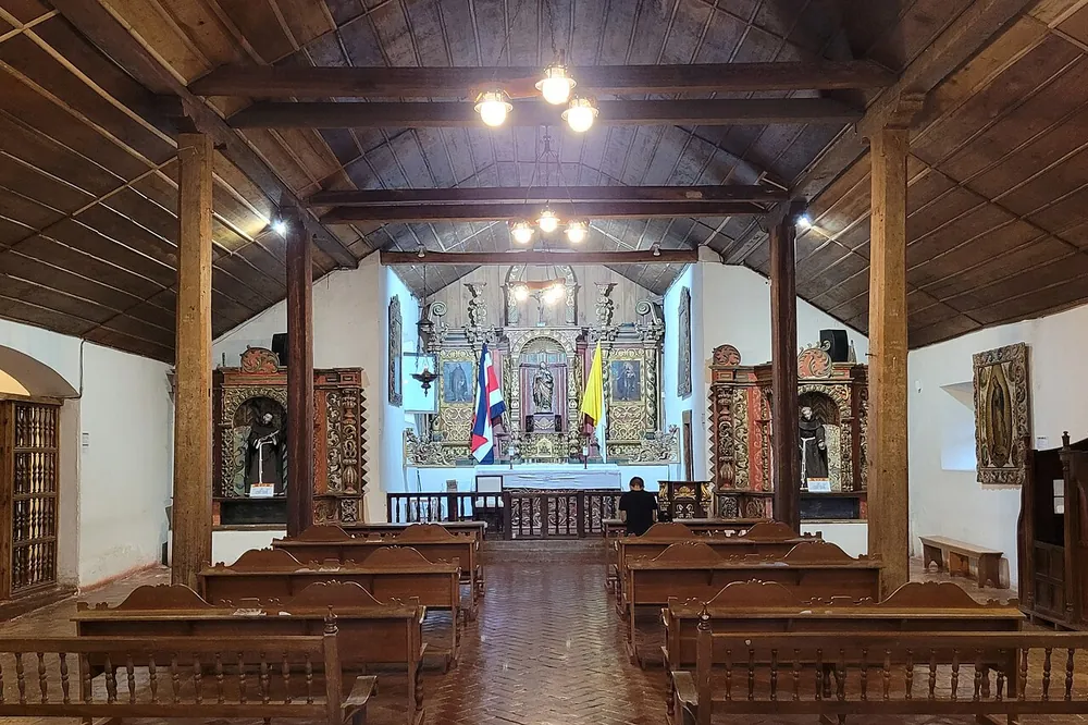 Iglesia Colonial de Orosi, landmark in San José & Central Valley (photo 2 of 6)