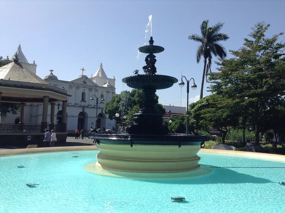 Parque Central de Heredia (Nicolás Ulloa), parque en San José y Valle Central (foto 2 de 4)