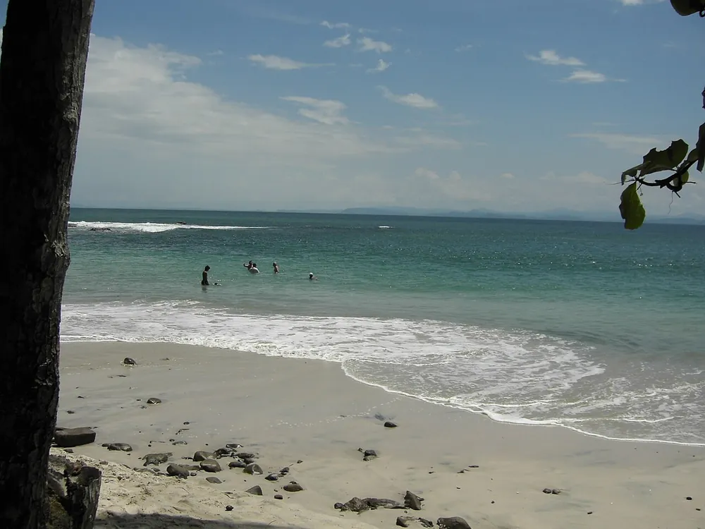 Playa Blanca (Punta Leona), para nadar en Jacó y Herradura (foto 2 de 3)