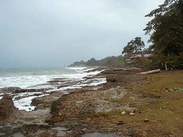 Playa Bonita (Limón), beach in Caribbean Coast (photo 3 of 3)