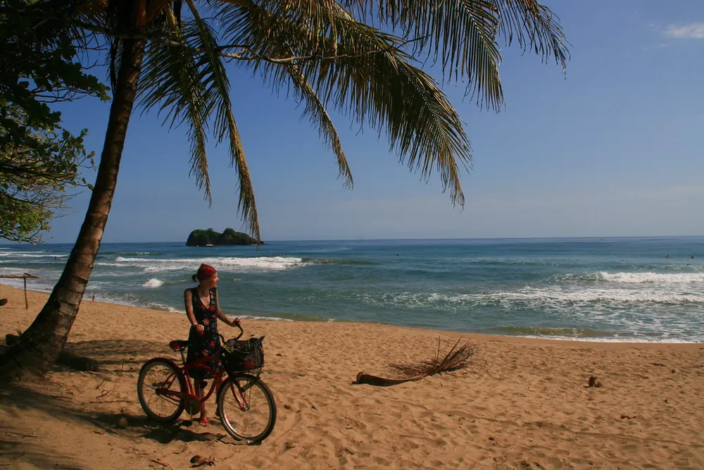 Playa Cocles, playa en Caribe (foto 1 de 5)
