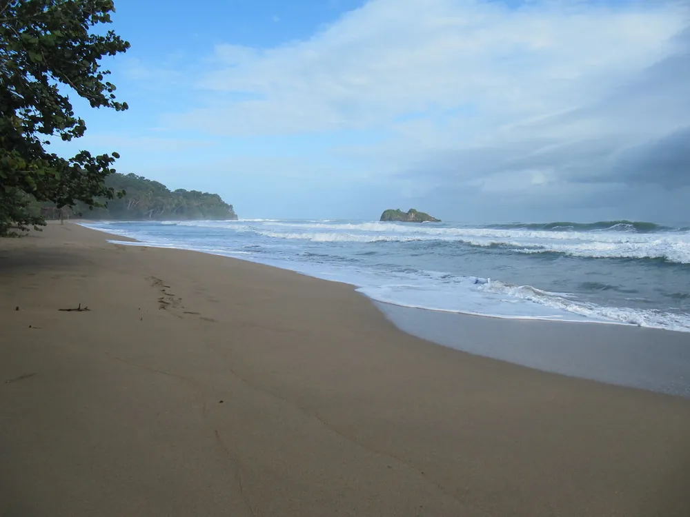 Playa Cocles, playa en Caribe (foto 2 de 5)