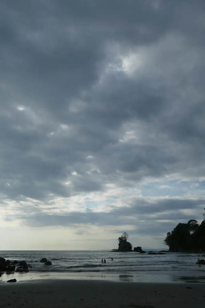 Playa La Macha, beach in Central Pacific (photo 3 of 3)