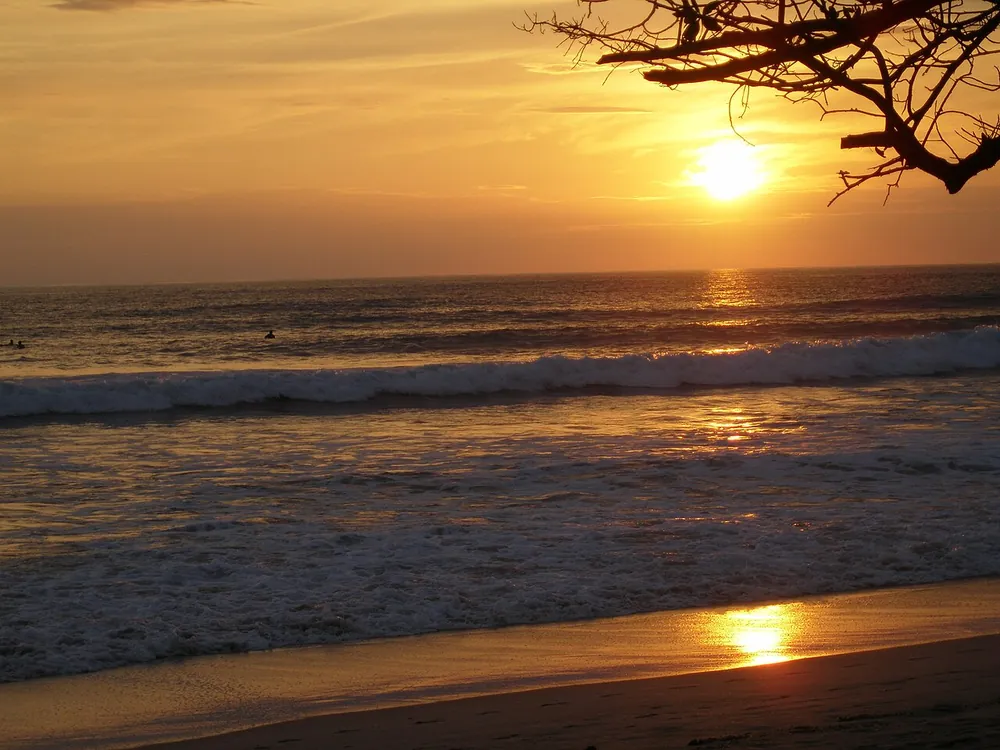 Playa Mal País, playa en Península de Nicoya (foto 2 de 3)