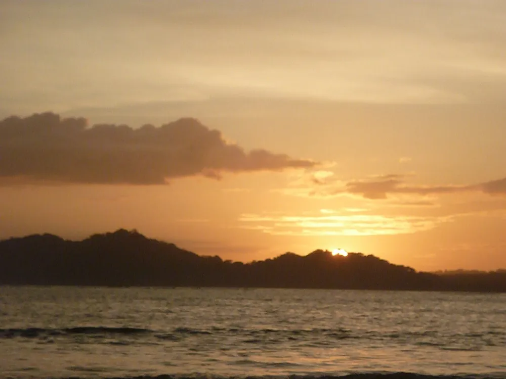 Playa Sámara, beach in Nicoya Peninsula (photo 2 of 4)