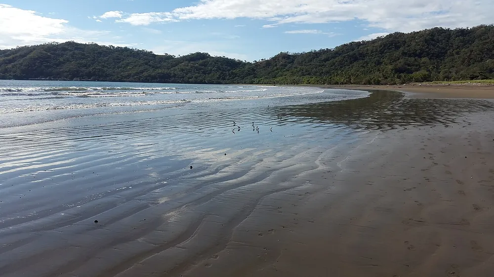 Playa Tambor, playa en Península de Nicoya (foto 2 de 3)