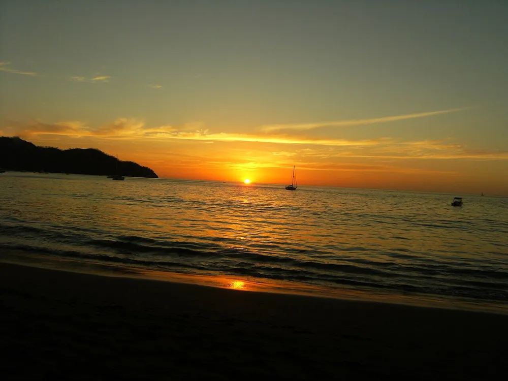 Playas del Coco, beach in Guanacaste (photo 2 of 5)