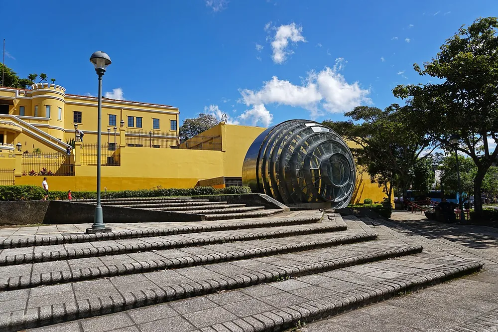 Plaza de la Democracia, parque en San José y Valle Central (foto 1 de 5)