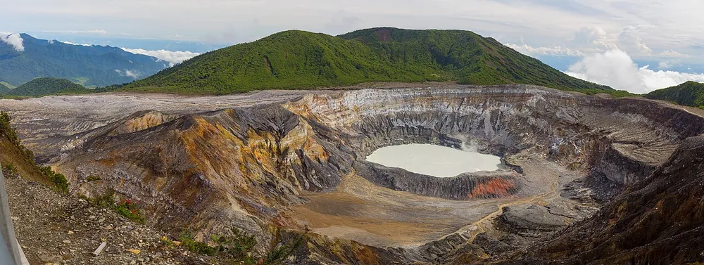 Poás Volcano Crater Viewpoint, viewpoint in San José & Central Valley (photo 3 of 4)